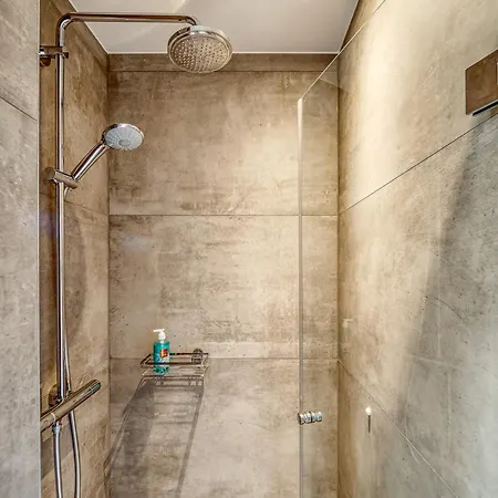 Rosenberg 13 1d Dg Re Apartman Zingst