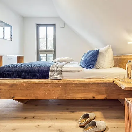 Rosenberg 13 1d Dg Re Apartman